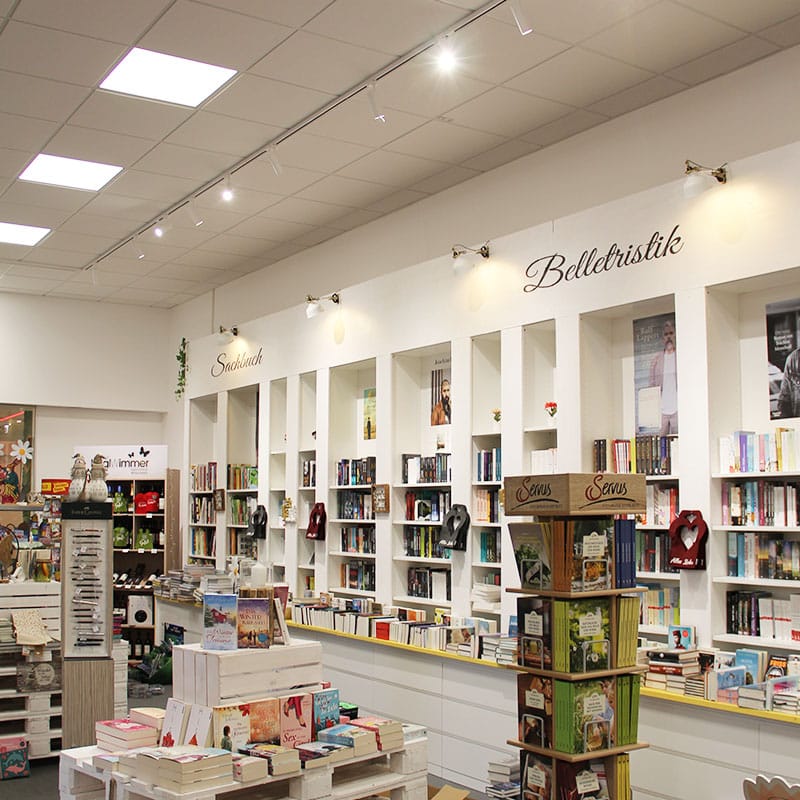 Lichtdesign für Buchhandlung schafft angenehme Atmosphäre